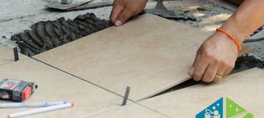 معلم بلاط بخميس مشيط